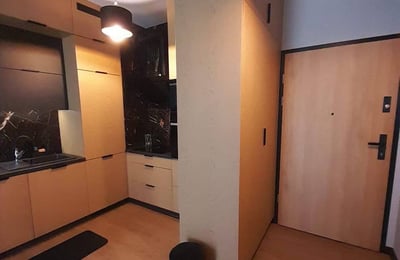 Alquiler de un acogedor apartamento con patio, 38 m², distrito Łagiewniki, Cracovia, Polonia